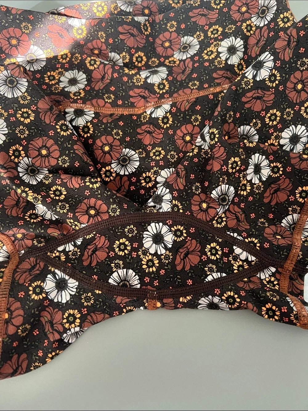 Buffbunny Brown Floral Biker Shorts Size Small